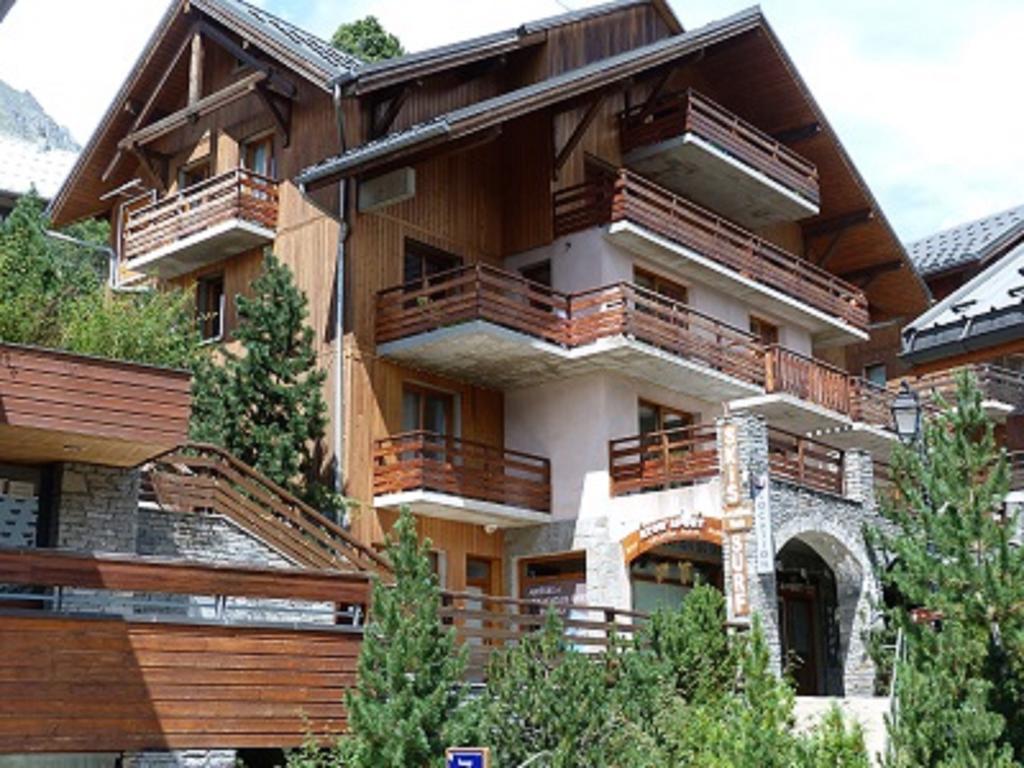 Les Balcons De Vaujany Apartment Exterior photo